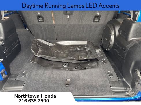 Used 2021 Jeep Wrangler Unlimited Rubicon image 17