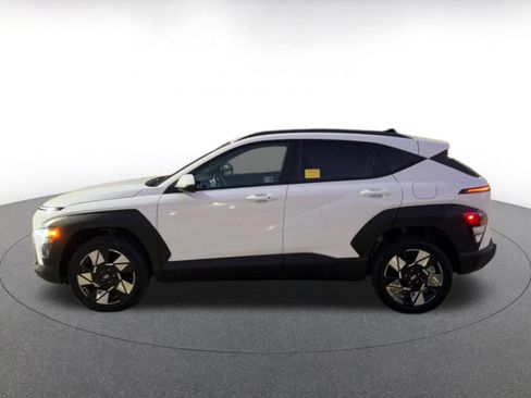 Used 2025 Hyundai Kona SEL image 9