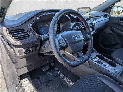 Used 2025 Ford Escape ST-Line image 10