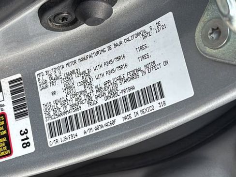 Used 2022 Toyota Tacoma SR AWD/4WD image 28