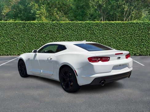 Used 2022 Chevrolet Camaro LT RWD image 6