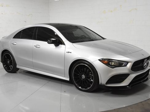 Used 2023 Mercedes-Benz CLA 250 4MATIC image 1