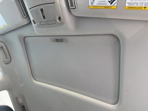 Used 2020 Nissan Armada SL w/ Premium Package image 17