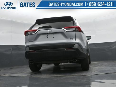 Used 2025 Toyota RAV4 XLE AWD/4WD image 35