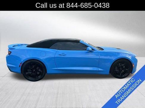 Used 2022 Chevrolet Camaro LT w/ RS Package image 4