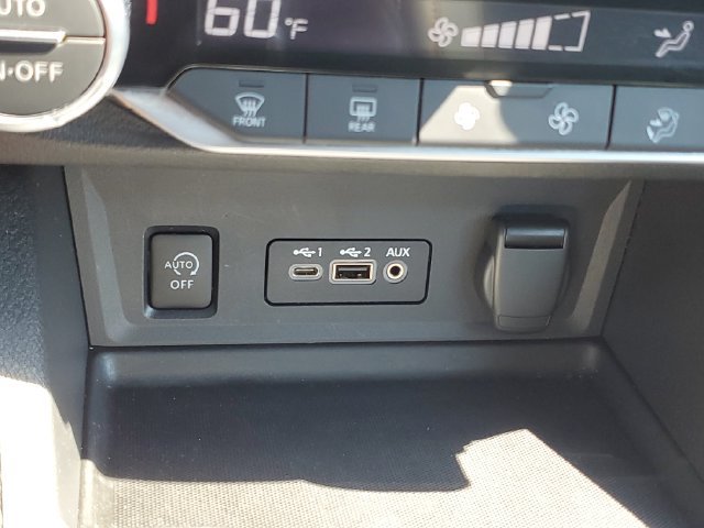 Certified 2024 Nissan Sentra SR w/ SR Premium Package FWD image 24