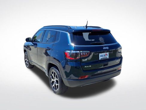 Used 2024 Jeep Compass Limited AWD/4WD image 7