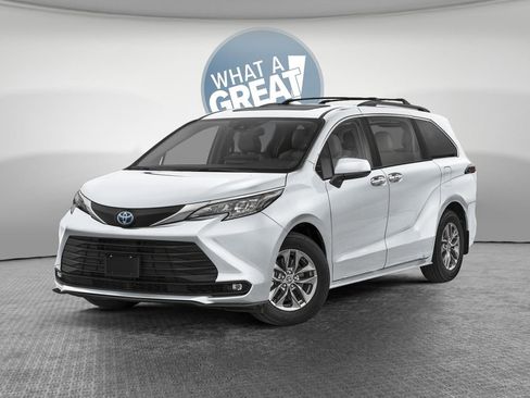 New 2026 Toyota Sienna XLE AWD/4WD image 1