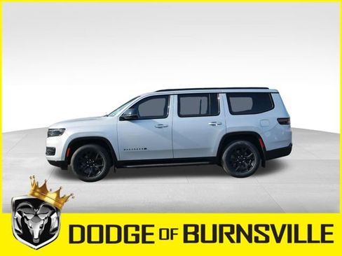 Used 2023 Jeep Wagoneer Series II image 4