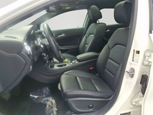 Used 2018 Mercedes-Benz GLA 250 4MATIC image 14