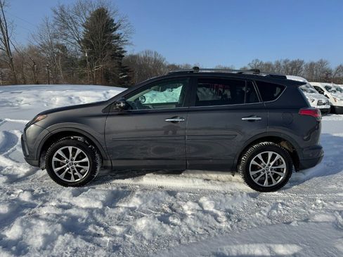 Used 2017 Toyota RAV4 Limited image 2