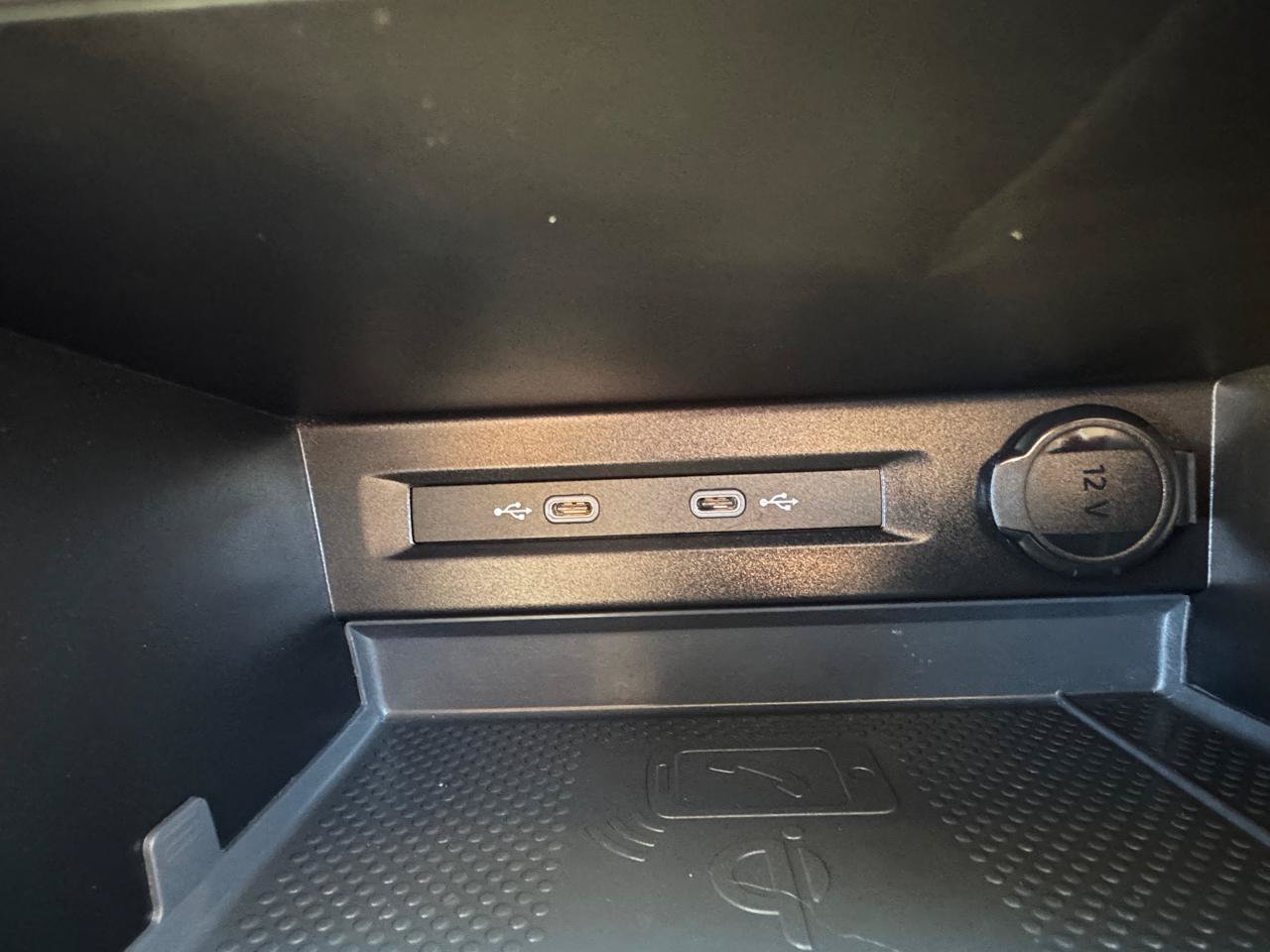 Used 2021 Volkswagen Tiguan SE FWD image 29