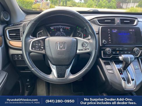 Used 2017 Honda CR-V Touring image 3