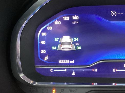 Used 2022 Chevrolet Tahoe RST w/ Sport Performance Package image 2