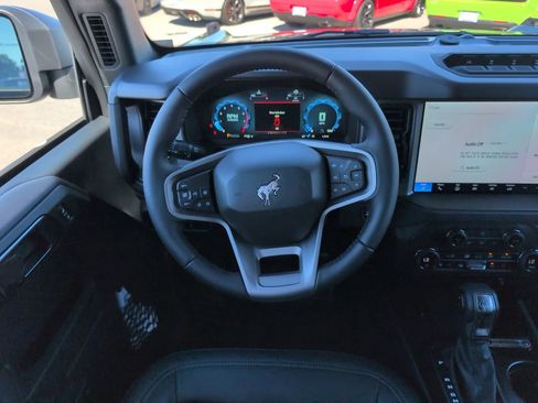 New 2025 Ford Bronco Badlands image 15