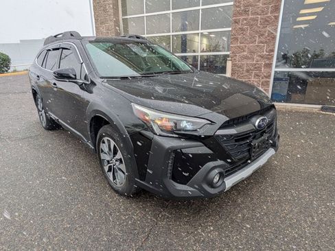 Used 2024 Subaru Outback Limited image 3