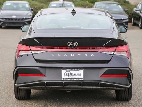 New 2026 Hyundai Elantra Sport FWD image 8