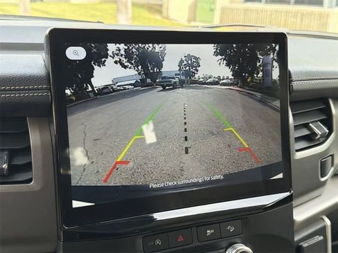 Used 2023 Ford Expedition Max XLT image 18