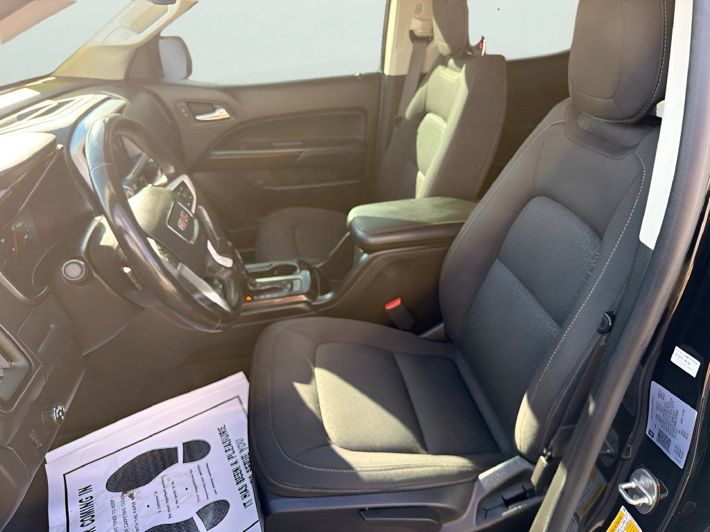 Used 2020 GMC Canyon SLE w/ Elevation Edition RWD image 18
