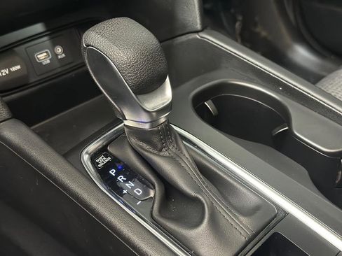 Used 2020 Hyundai Santa Fe SE image 18