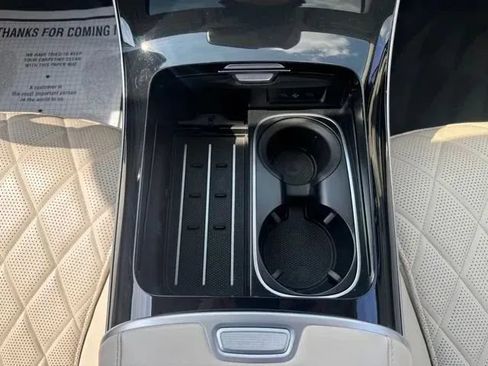 Used 2022 Mercedes-Benz S 500 4MATIC w/ 3D Technology Package image 28