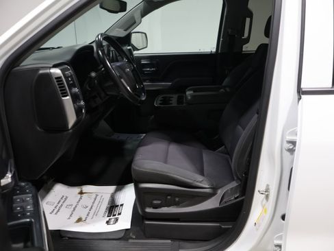 Used 2018 Chevrolet Silverado 1500 LT w/ All Star Edition image 11