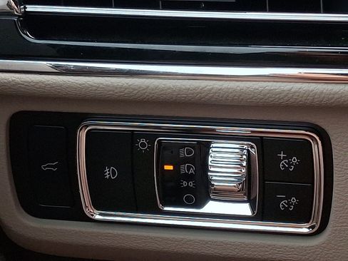 Certified 2024 Lincoln Navigator Reserve AWD/4WD image 25