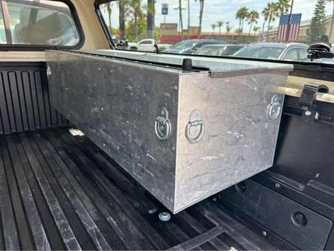 Used 2018 Toyota Tacoma SR RWD image 36