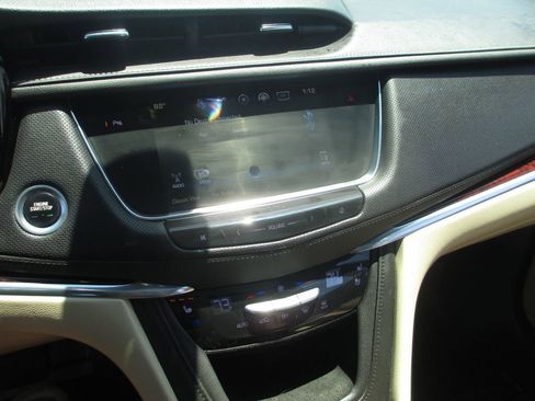 Used 2017 Cadillac XT5 Premium Luxury AWD/4WD image 24