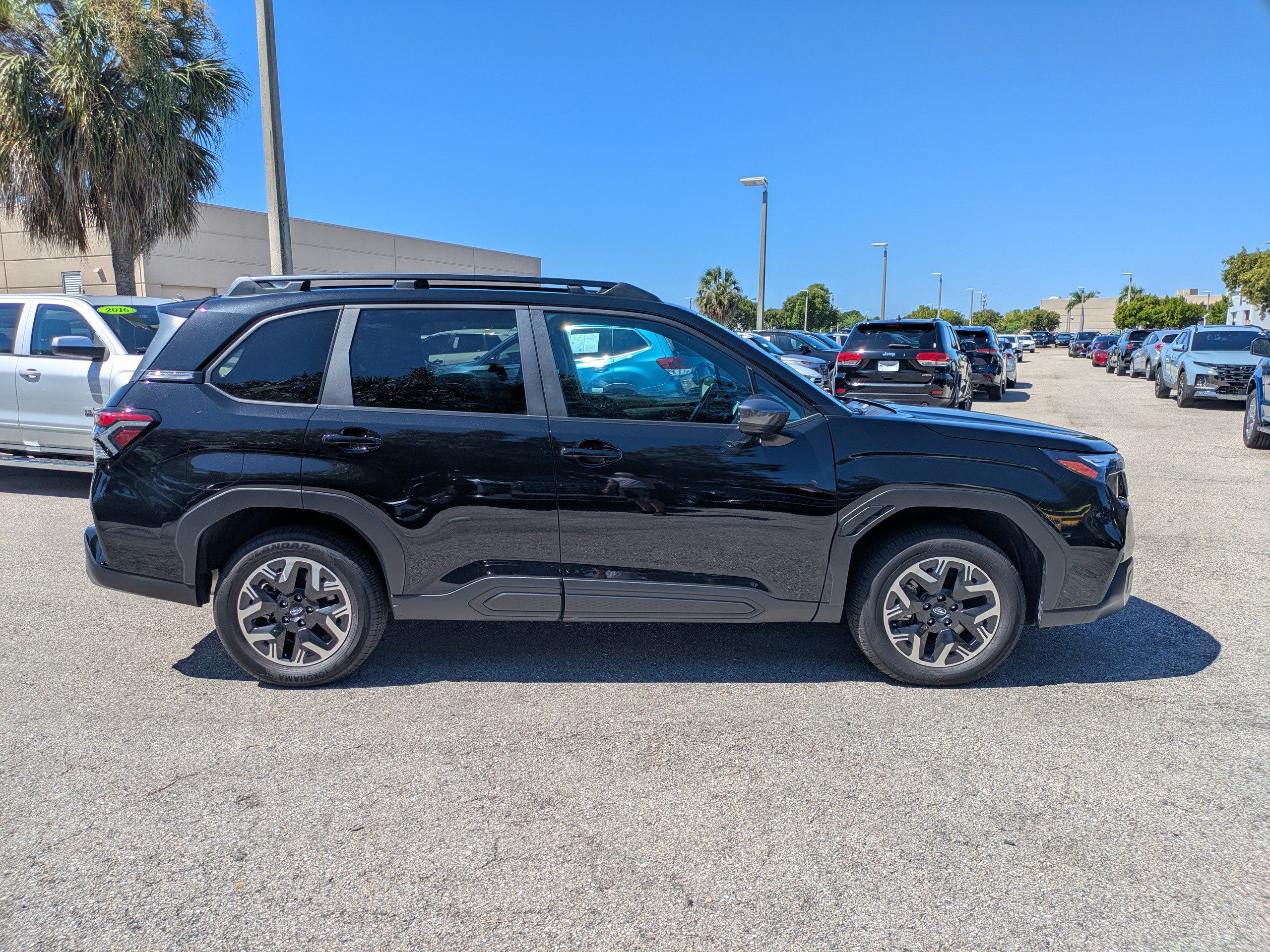 Used 2026 Subaru Forester Premium AWD/4WD image 4