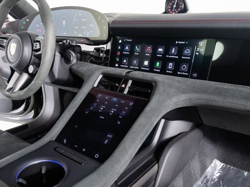 Certified 2023 Porsche Taycan GTS image 23