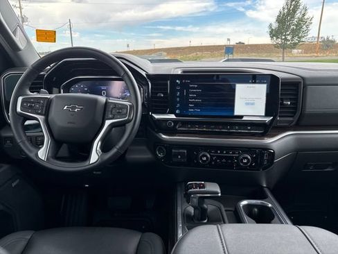 Certified 2025 Chevrolet Silverado 1500 LT Trail Boss w/ Convenience Package II AWD/4WD image 12