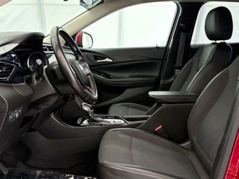 Used 2020 Buick Encore GX Preferred w/ Cold Weather Comfort Package AWD/4WD image 11