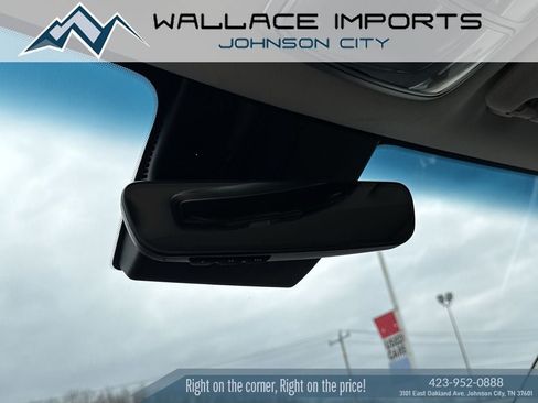 Used 2023 Genesis GV70 2.5T w/ Select Package AWD/4WD image 17
