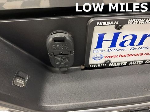 Used 2020 GMC Sierra 1500 AT4 w/ AT4 Premium Package image 13