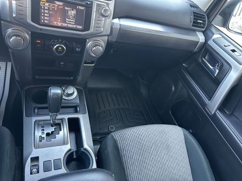 Used 2019 Toyota 4Runner SR5 AWD/4WD image 15
