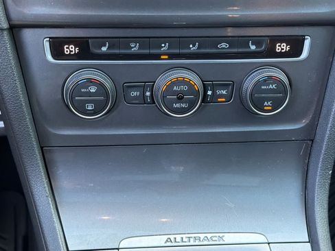 Used 2017 Volkswagen Golf Alltrack SEL AWD/4WD image 22