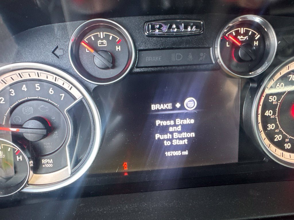 Used 2017 RAM 1500 Laramie w/ Convenience Group RWD image 4