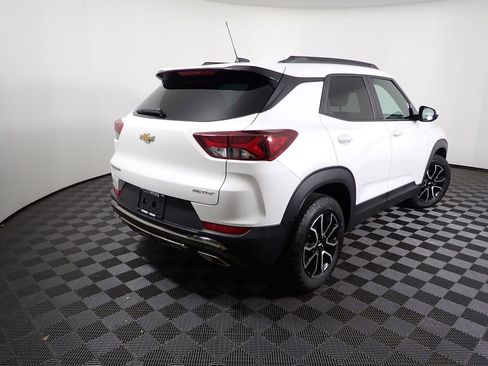 Used 2023 Chevrolet TrailBlazer ACTIV w/ Sun and Liftgate Package image 18