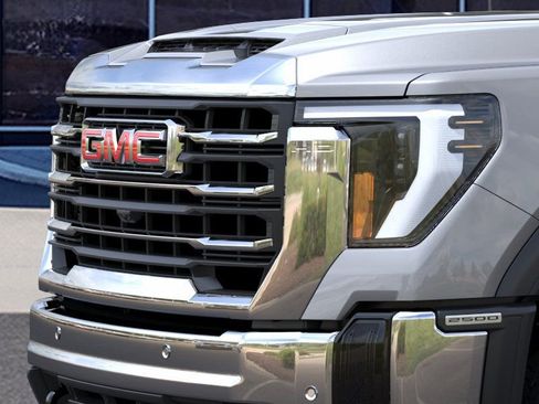 New 2026 GMC Sierra 2500 SLT AWD/4WD image 13