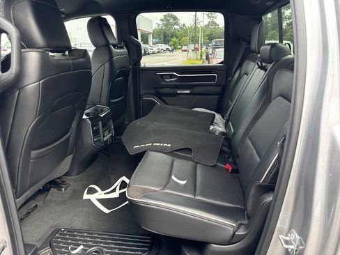 Used 2022 RAM 1500 Laramie w/ Sport Appearance Package AWD/4WD image 11