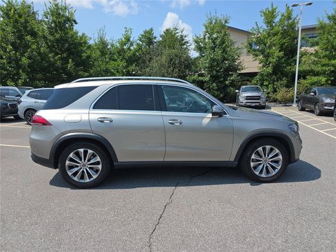 Used 2020 Mercedes-Benz GLE 450 4MATIC image 2