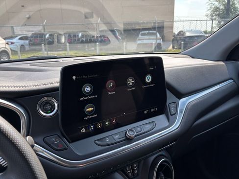 Used 2025 Chevrolet Blazer LT FWD image 20