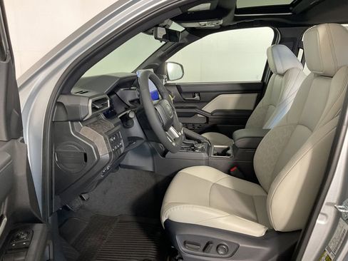 New 2026 Toyota Tacoma Limited AWD/4WD image 15
