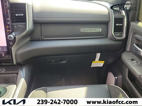 Used 2026 RAM 2500 Laramie AWD/4WD image 17