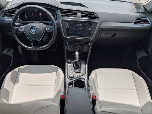 Used 2019 Volkswagen Tiguan SEL AWD/4WD image 10