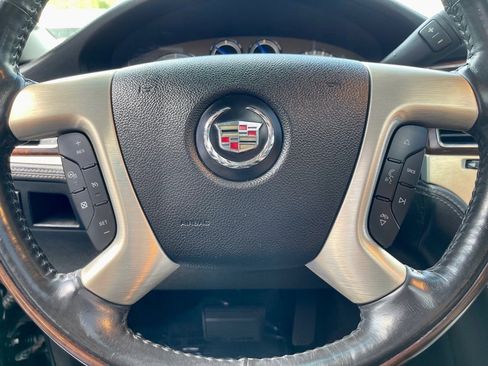 Used 2014 Cadillac Escalade ESV Platinum image 16