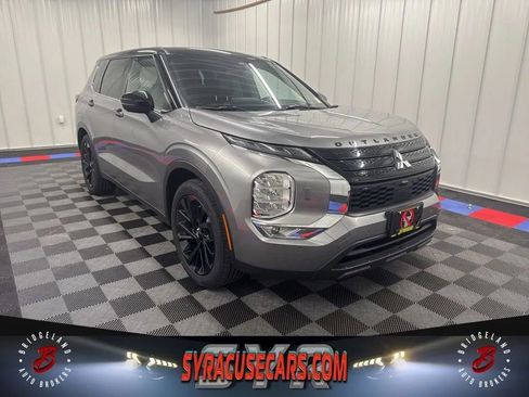 Used 2023 Mitsubishi Outlander SEL Black Edition AWD/4WD image 1