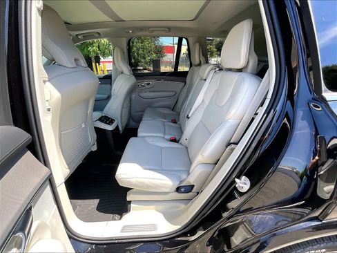 New 2026 Volvo XC90 T8 Ultra w/ Protection Package Premier AWD/4WD image 12