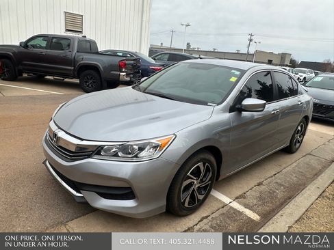 Used 2016 Honda Accord LX image 2